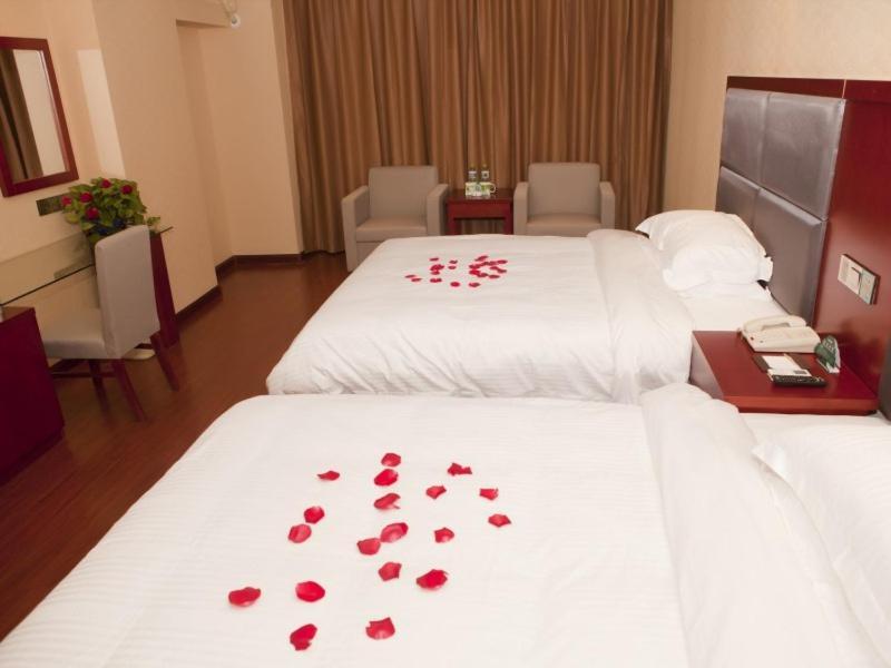 Greentree Inn Hainan Haikou Hainan College Of Vocation And Technique Jinniu Road Business Hotel ภายนอก รูปภาพ