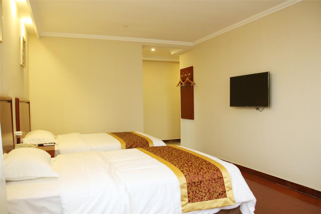 Greentree Inn Hainan Haikou Hainan College Of Vocation And Technique Jinniu Road Business Hotel ภายนอก รูปภาพ